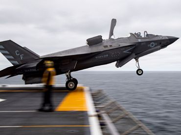 Первый в истории истребитель F-35 поражен над Ираном: CNN