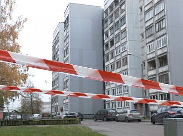 Подозреваемый в двойном убийстве в Плявниеках убит в перестрелке в Литве: подробности