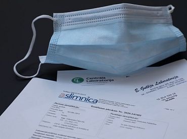 Aizvadītajā diennaktī Covid-19 atklāts 132 cilvēkiem; trīs sasirgušie miruši