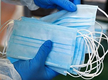 Sabiedriskās vietās būs jāvalkā medicīniskās sejas maskas vai respiratori