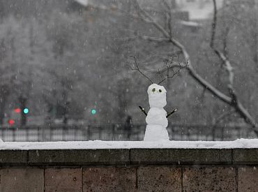 Mēneša turpinājumā vairāk snigs un brīžiem pastiprināsies sals