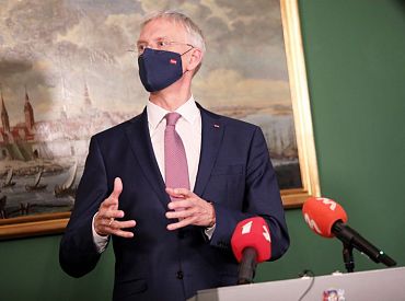 Kariņš: Covid-19 krīzes tuneļa galā gaismu nodrošina plānotās vakcīnas