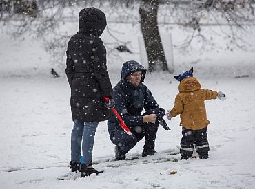 Svētdien gaidāms nedaudz vēsāks un vējaināks laiks