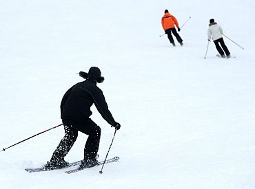 Заряжают пушки — снежные! Лыжный сезон на латвийских трассах надеются начать к Рождеству