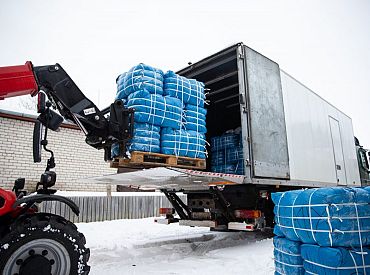 Akcijā Ukrainas atbalstam saziedoti 5100 kilogramu adījumu