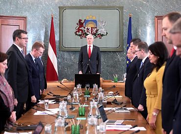 Aptauja: Decembrī Kariņa valdības darba vērtējums sasniedzis zemāko atzīmi 2020.gadā