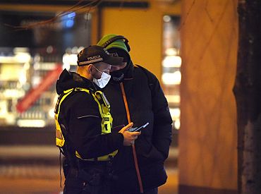 Arī aizvadītajā naktī virkne cilvēku nav ievērojuši komandantstundu