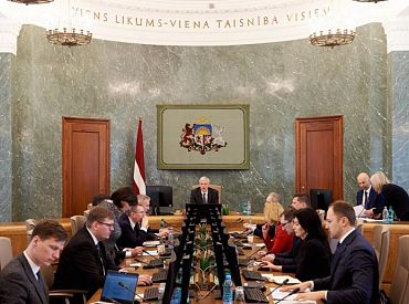 Uz trim nedēļām iepauzēs ar kārtējo valdības sēžu sasaukšanu