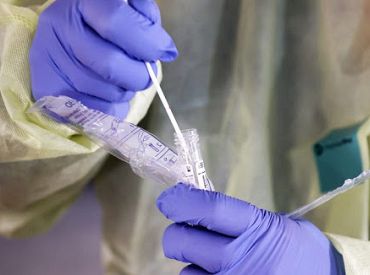 Aizvadītajā diennaktī atklāts 101 jauns Covid-19 inficēšanās gadījums un reģistrēts viens mirušais