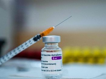 Komisārs: EK varētu nepagarināt līgumu par «AstraZeneca» vakcīnas piegādi