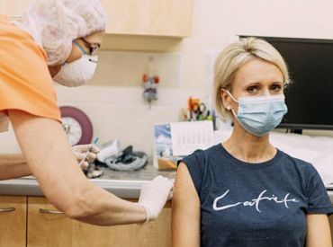 Zavadska atklāja, kādai vakcīnai ir vislielākā aizsardzības efektivitāte pret Covid-19