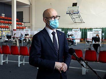 Pavļuts: Piektdien būs izlietoti visi 3000 vakcinācijas centriem paredzēto vakcīnu pret Covid-19 devu
