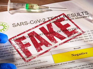 Deputāti sliecas neieklausīties brīdinājumos par viltus drošību negatīvu Covid-19 testu gadījumā