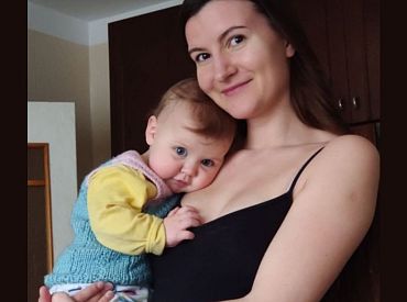 Lūdz iedzīvotāju palīdzību atrast bezvēsts prombūtnē esošu sievieti ar mazuli