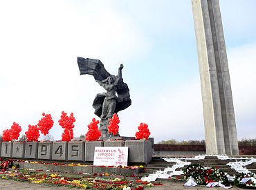 Par pārkāpumiem pie Uzvaras pieminekļa uzsākti vairāki administratīvie procesi