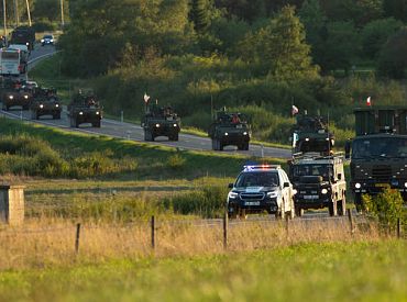 Не бойтесь! По дорогам Латвии скоро будет передвигаться много военной техники