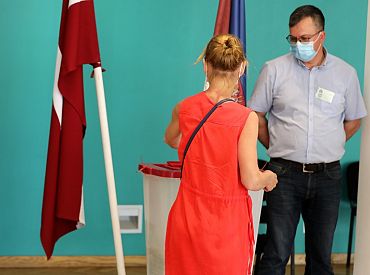 KNAB izvērtēs iesniegumu par iespējamu slimnīcas darbinieku balsu pirkšanu Krāslavas novadā