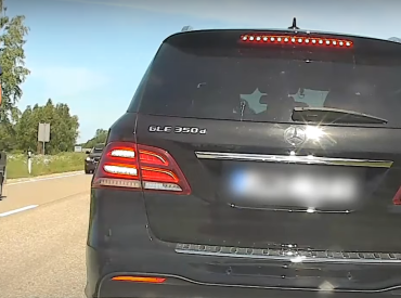 Policija aptur autovadītāju, kurš steidzas uz Liepāju ar ātrumu 169 kilometri stundā