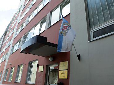 Dienesta pārbaudē nekonstatē pārkāpumus Rīgas domes Satiksmes departamenta šofera rīcībā