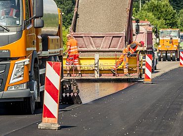 Līdz 2026.gadam Rīgā plāno pārbūvēt satiksmes pārvadu pār Kārļa Ulmaņa gatvi Bauskas ielā