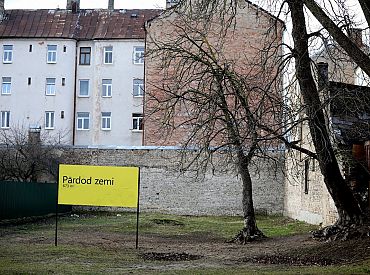 Ни метра не продадим: Сейм рассматривает запреты на покупку недвижимости для граждан РФ и Белоруссии