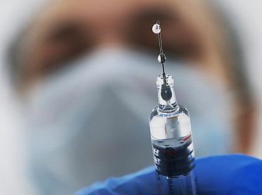 В Великобритании начались испытания РНК-вакцины от рака лёгких