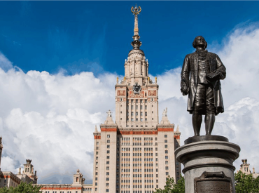 Жителям Латвии хотят запретить учиться в России и Белоруссии. А могут?