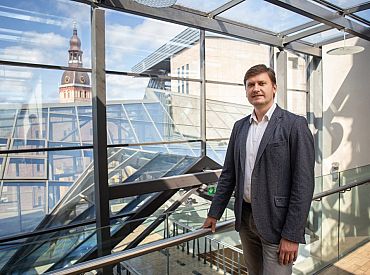 Как происходит строительство единой нации в Латвии: Чекушин