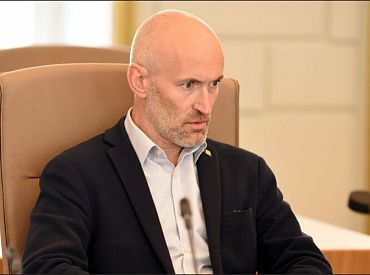 Nenomainot veselības ministru, Mičerevskis prognozē jaunas Covid-19 grūtības uz vēlēšanu laiku