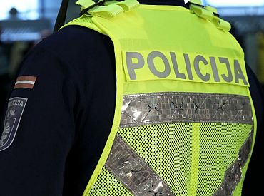 Проблема уже не в зарплатах: Латвии катастрофически не хватает полицейских