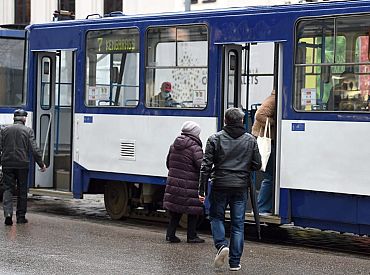Netiek skatīta iespēja degvielas cenu kāpuma dēļ paaugstināt transporta biļešu cenas Rīgā