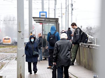 Sabiedriskā transporta pasažierus šogad sagaida uzlabojumi: ministrs