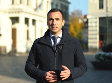 Staķis turpinās vadīt Rīgas domi kā bezpartejisks mērs