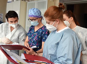 Jūrmalas slimnīcā veidojas rindas uz izmeklējumiem