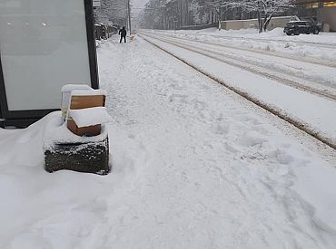 Trīs gadu laikā Rīga pāries uz centralizētu ietvju tīrīšanu ziemā