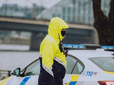 Policijas pētījums: Pērn vairāk nekā puse autovadītāju atkārtoti pārkāpuši satiksmes noteikumus