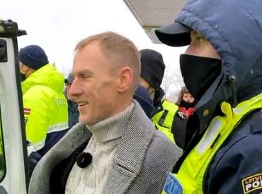 Saeimas Mandātu komisija nepiekrīt, ka Gobzema aizturēšanas bijušas politiski motivētas