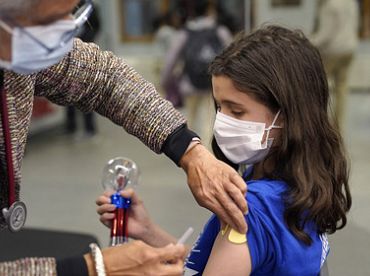 Pret Covid-19 vakcinēti vairāk nekā 7700 bērni vecumā no pieciem līdz 11 gadiem