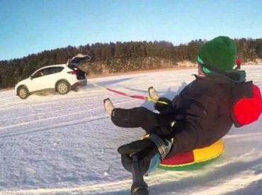 Полиция предупреждает! Санки на прицепе у автомобиля смертельно опасны