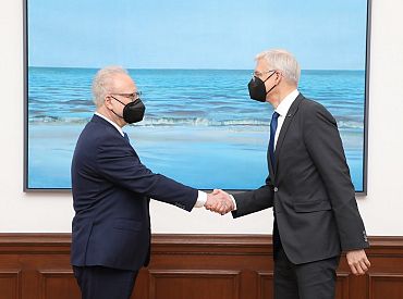 Levits: Latvijai būs vienota pozīcija ar pārējām valstīm par lidojumu aizlieguma zonu virs Ukrainas