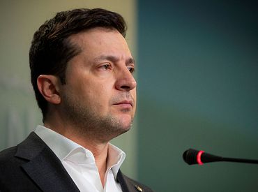 Ordeņu kapituls lēmis piešķirt Zelenskim Viestura ordeņa pirmo šķiru un atņemt Avenam Triju Zvaigžņu ordeni