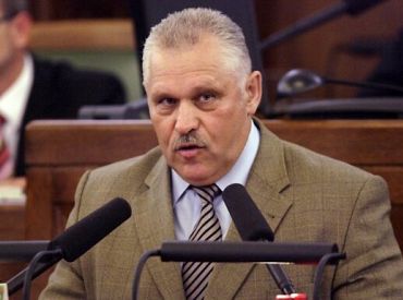 Bijušais NBS komandieris: Ukrainas krīzē Krievija, iespējams, mēģina uzvarēt bez armijas ievešanas pretinieka teritorijā