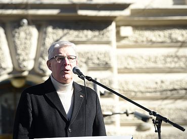 Zatlers: Zvaniet pazīstamajiem Krievijā, lai pastāstītu par Putina sākto karu Ukrainā