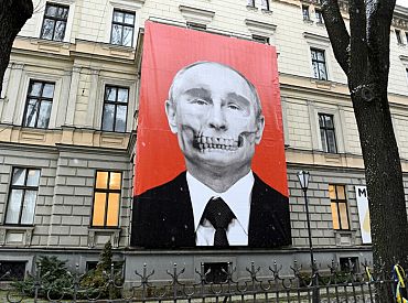 Экс-архиепископ Кентерберийский обвинил Путина в ереси