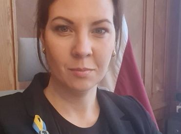 Muižniece no izglītības iestāžu vadītājiem sagaida līderību ukraiņu bērnu uzņemšanā