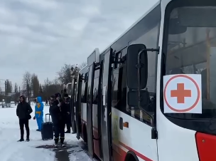 «Продолжительность жизни составляет 15 минут»: медик латвийской неотложки о поездке в Украину