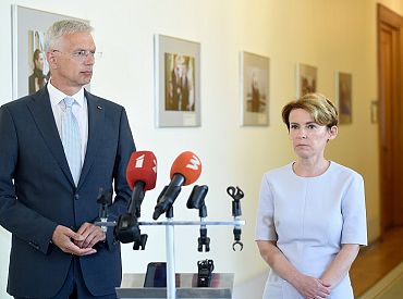 Kariņš uzdod Golubevai atskaitīties par gatavību turpmāk nepieļaut publisku Krievijas agresijas attaisnošanu