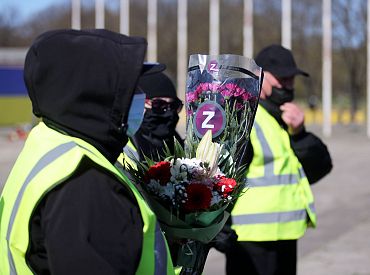 Policija saistībā ar 9.maiju aizturējusi astoņas personas un sākusi 15 administratīvā pārkāpuma procesus