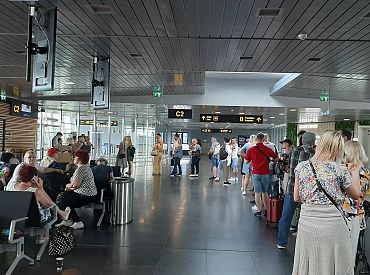 Выезжайте заранее: в Рижском аэропорту могут быть очереди