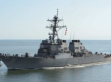 ВМС США потопили катера хуситов в Красном море при попытке захвата торгового судна